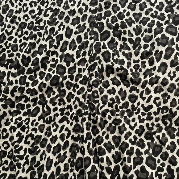 4/$25 Harper Canyon Gray Leopard Print Long Sleeve Dress Size Medium / 8 A-Line - Picture 4 of 4